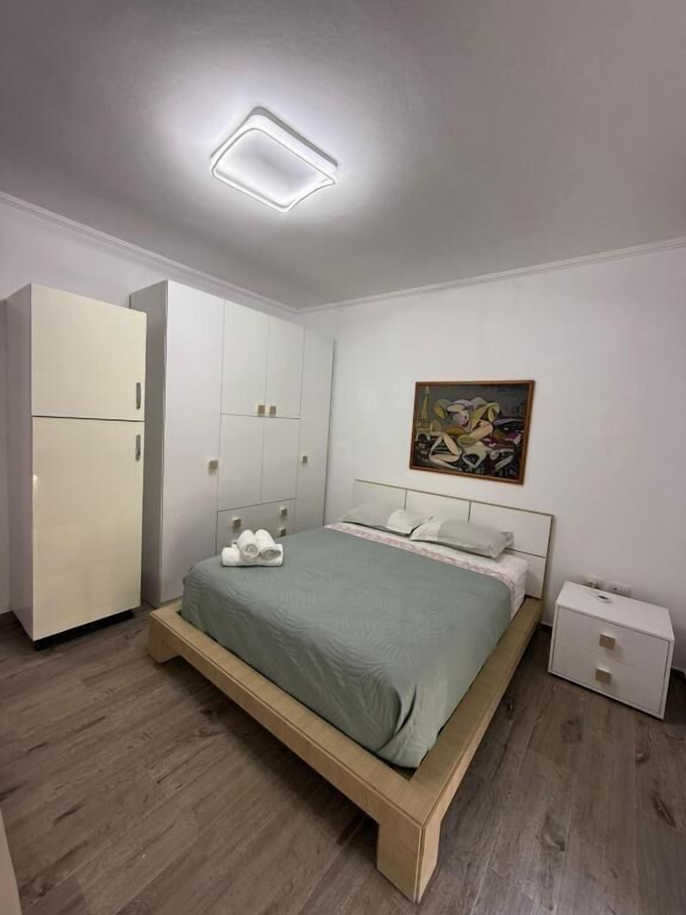 Basic Triple Room, Balcony, Mountain View | Soundproofing, iron/ironing board, WiFi (free)