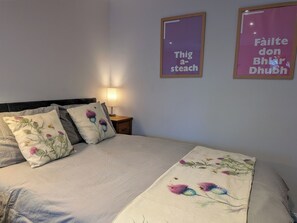 Room - The Highland Studio - NC500 Home from home (Muir of Ord)