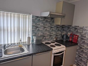 Private kitchen - The Highland Studio - NC500 Home from home (Muir of Ord)