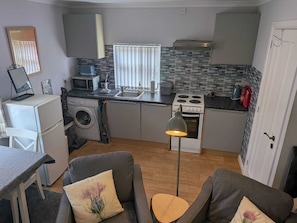 Interior - The Highland Studio - NC500 Home from home (Muir of Ord)