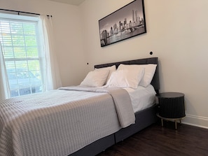 Comfort-huoneisto, kaupunkinäköala | Työpöytä, silitysrauta/-lauta, ilmainen Wi-Fi