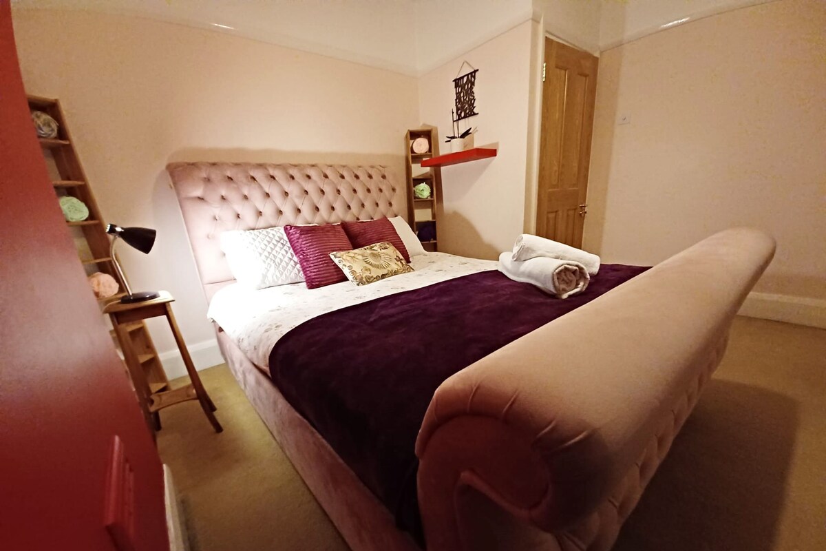 Deluxe Double Room, Patio, City View
