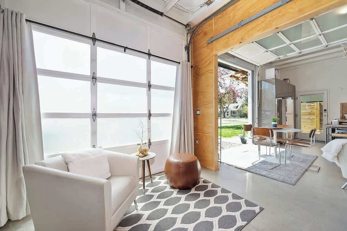 TV, offices