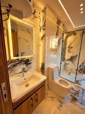 Bathroom - Moon Pyramids Tower (Al Haram)