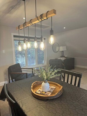 Dining - DOGSLED TRAIL- Lakefront Retreat (Minden Hills)