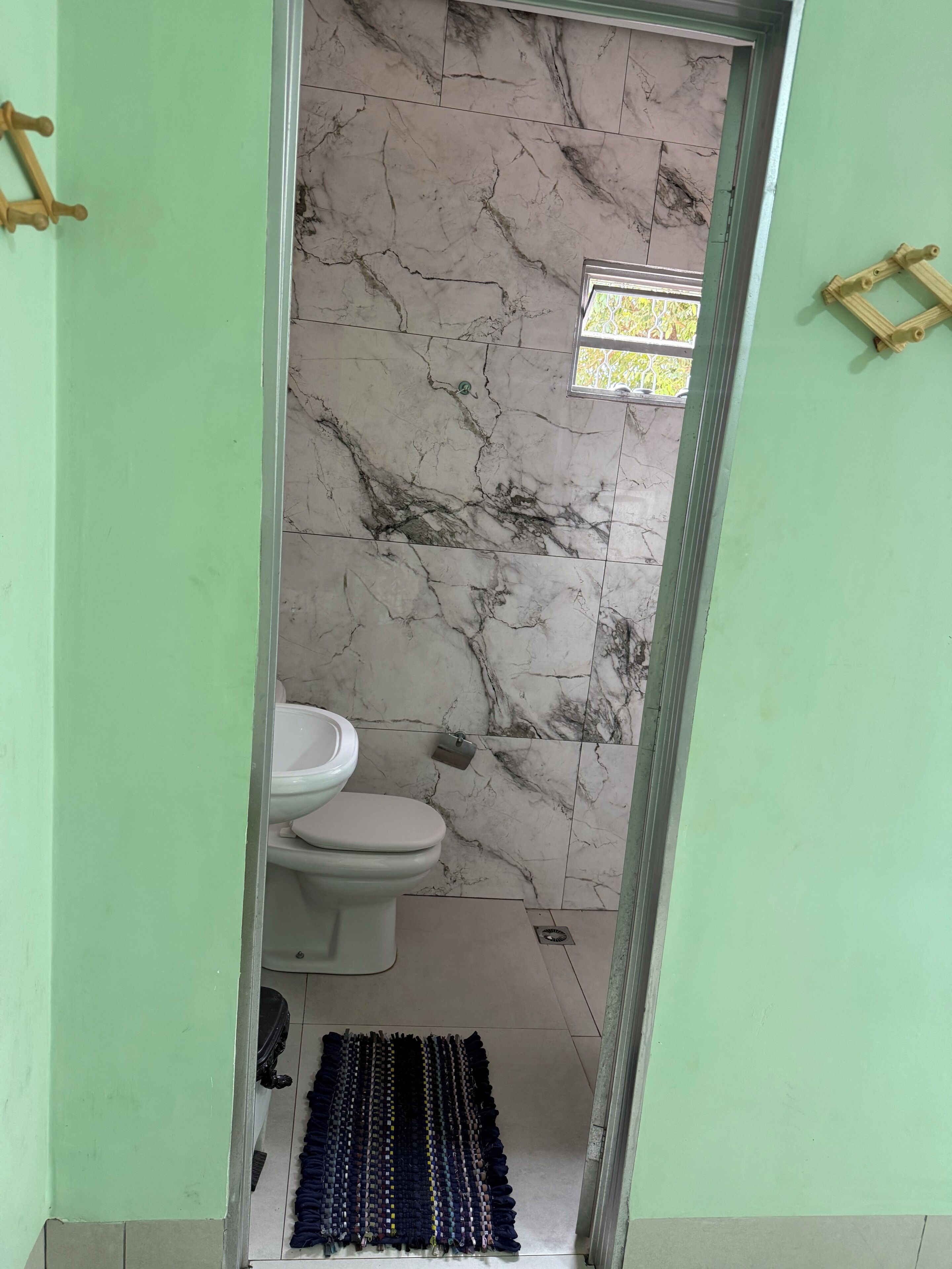 Pancuran mandi 
