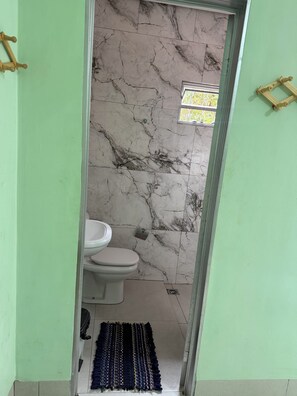Shower - Hotel Santa elvira (Santa Elvira)