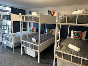 Shared Dormitory | Free WiFi - Urban Lounge Sleeepery Dorm (Rotorua)