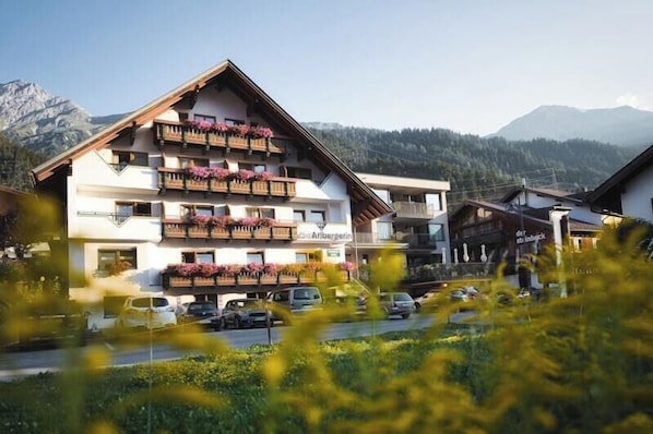 Exterior - Das Sonnbichl - Genusshotel (Sankt Anton am Arlberg)