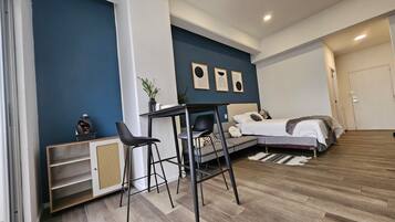 Deluxe Studio, Balcony, Mountain View | Iron/ironing board, WiFi (free)