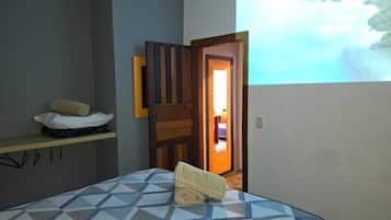 House | WiFi (free)