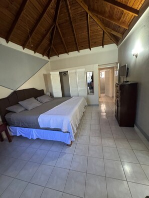 Room - Mansfield Elegance (Ocho Rios)