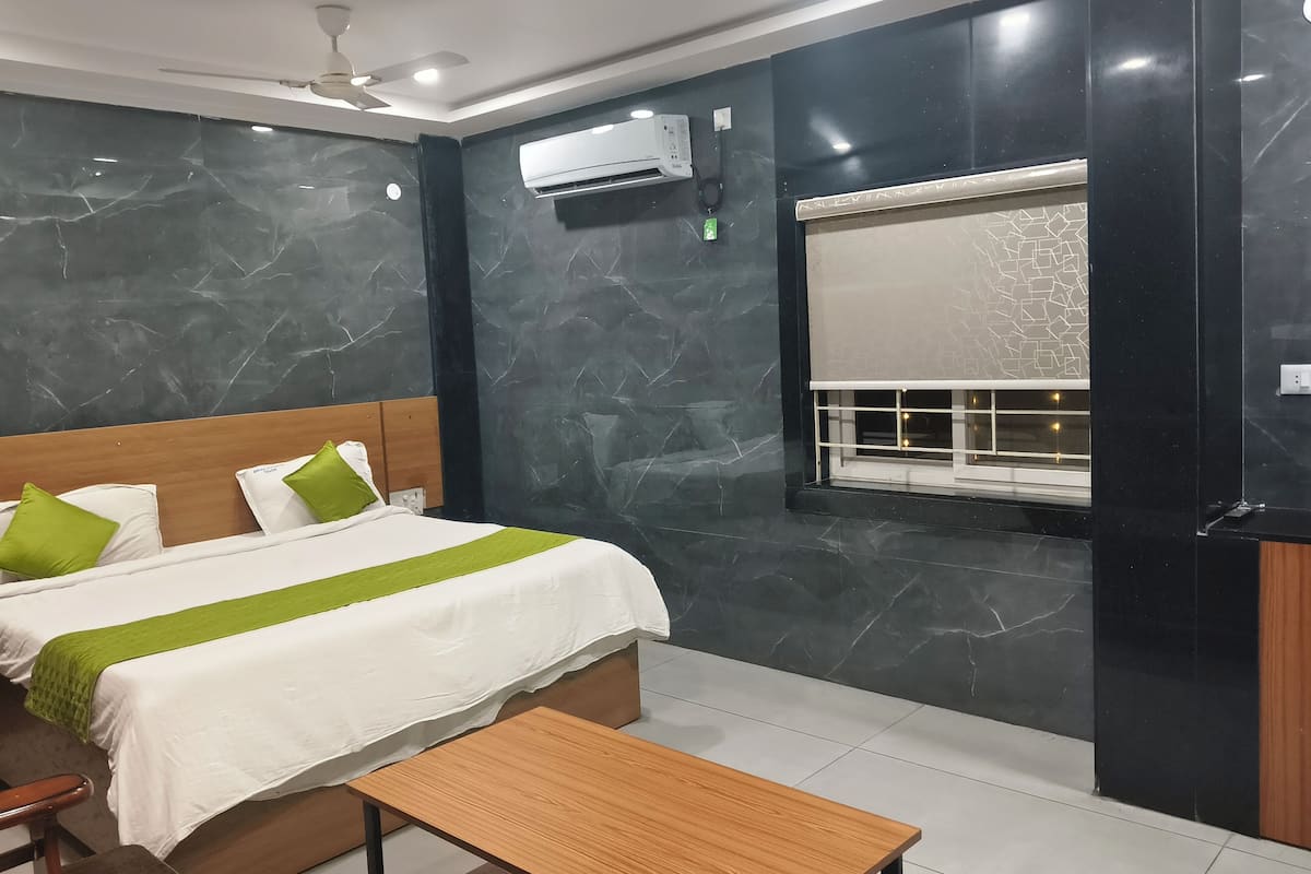 Quarto casal luxo | Wi-Fi de cortesia
