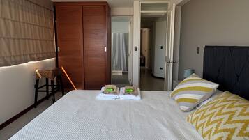 2 chambres, fer et planche à repasser, draps fournis