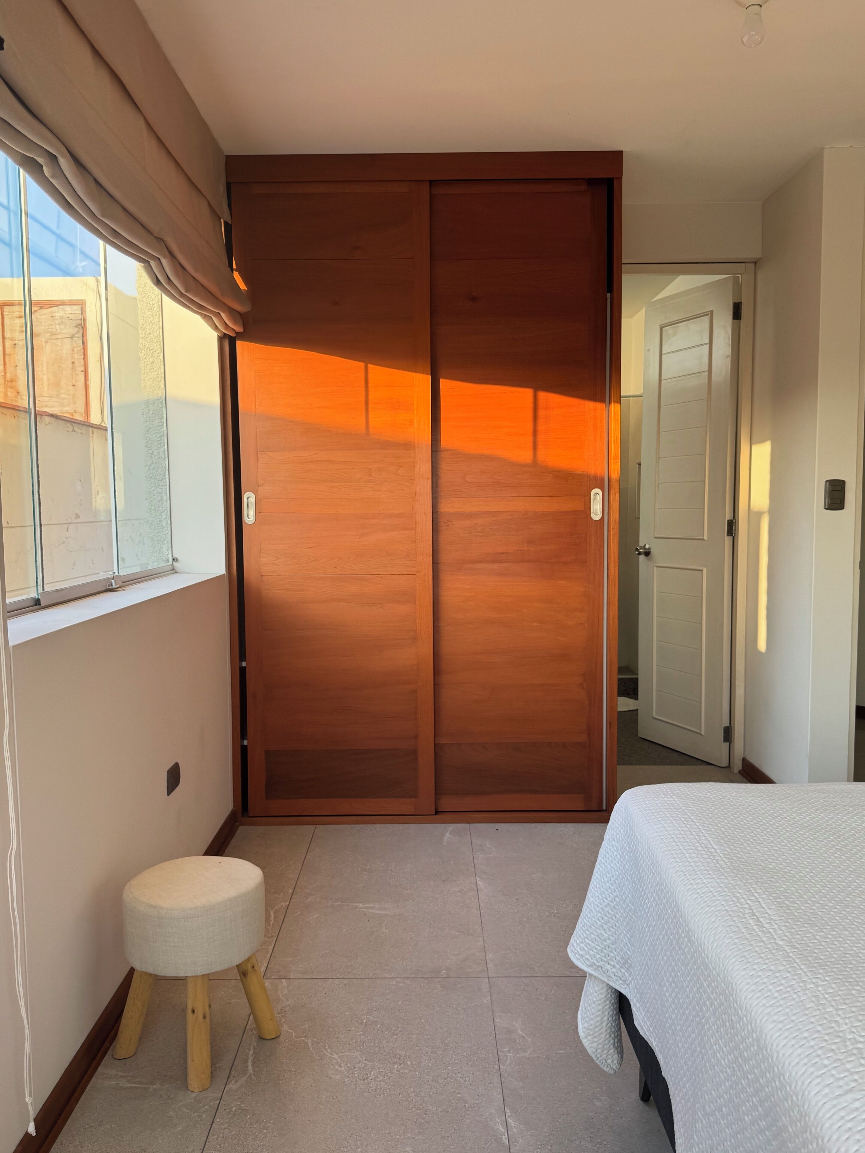 2 chambres, fer et planche à repasser, draps fournis