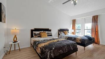 Apartment, Non Smoking, Air conditioning | Iron/ironing board, WiFi (free)