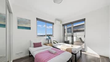 Iron/ironing board, WiFi, bed sheets