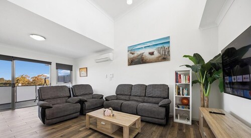 KozyGuru | Wentworthville | Luxury Penthouse