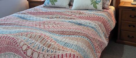 Iron/ironing board, internet, bed sheets