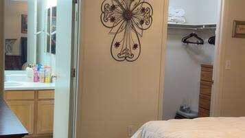 Desk, iron/ironing board, WiFi (free), bed sheets