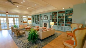 Unclassified image, 4 of 40, button - Orlando | Flexible Group Island Stay | Pool + Golf | 2BR Lock-Off (Lake Buena Vista)
