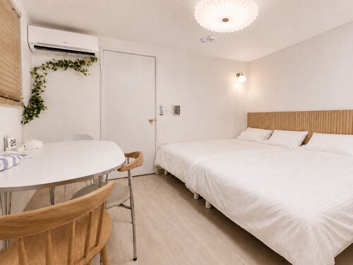 Seongsu,KSPO,Kondae,COEX,Gangnam, 5minutes from line2 , 1st floor exclusive use