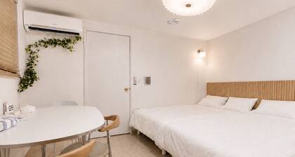 Seongsu,KSPO,Kondae,COEX,Gangnam, 5minutes from line2 , 1st floor exclusive use