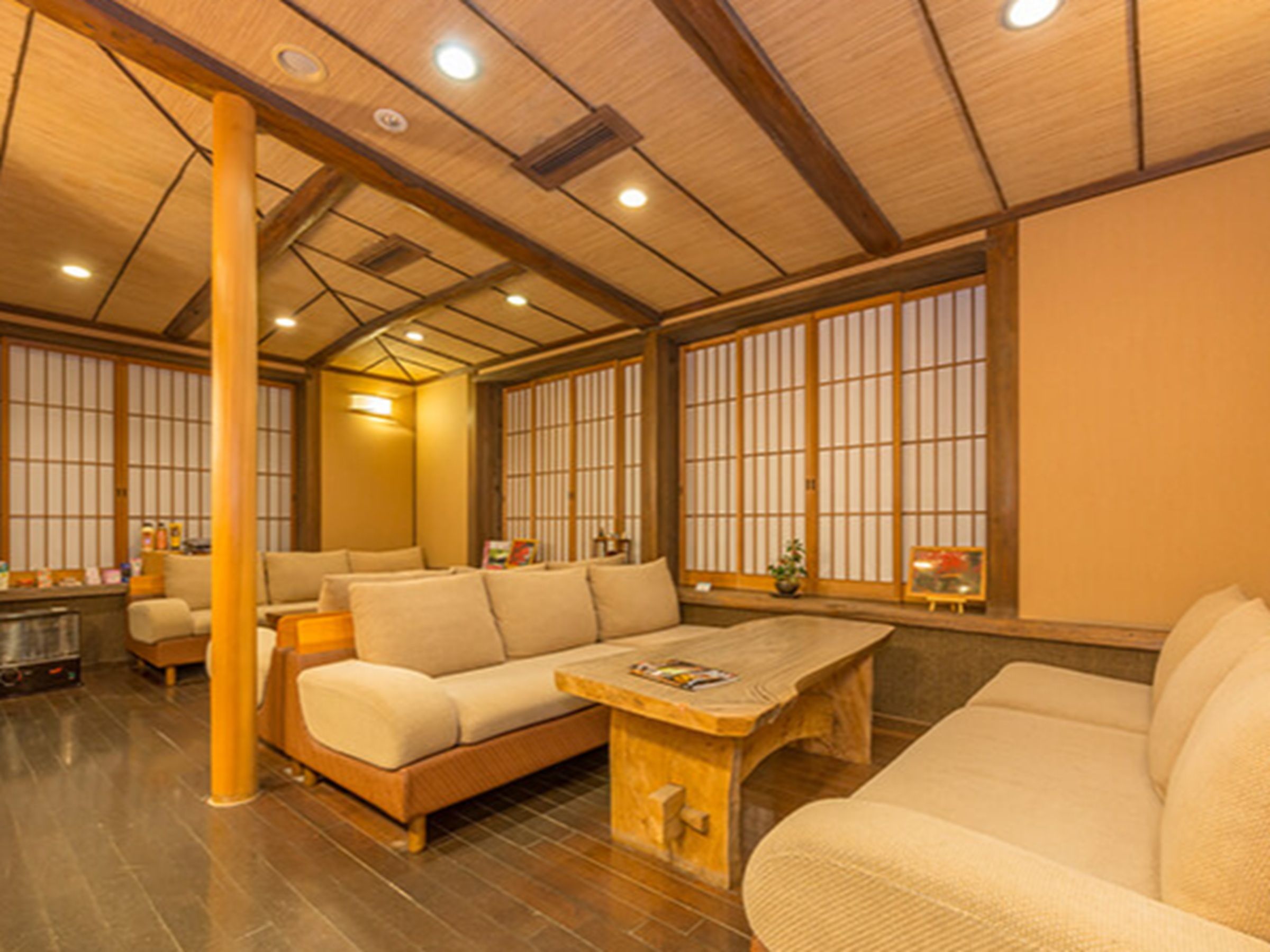Quầy tiếp tân