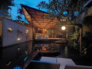 Terrace/patio - Dewi Resort Ubud  (Ubud)