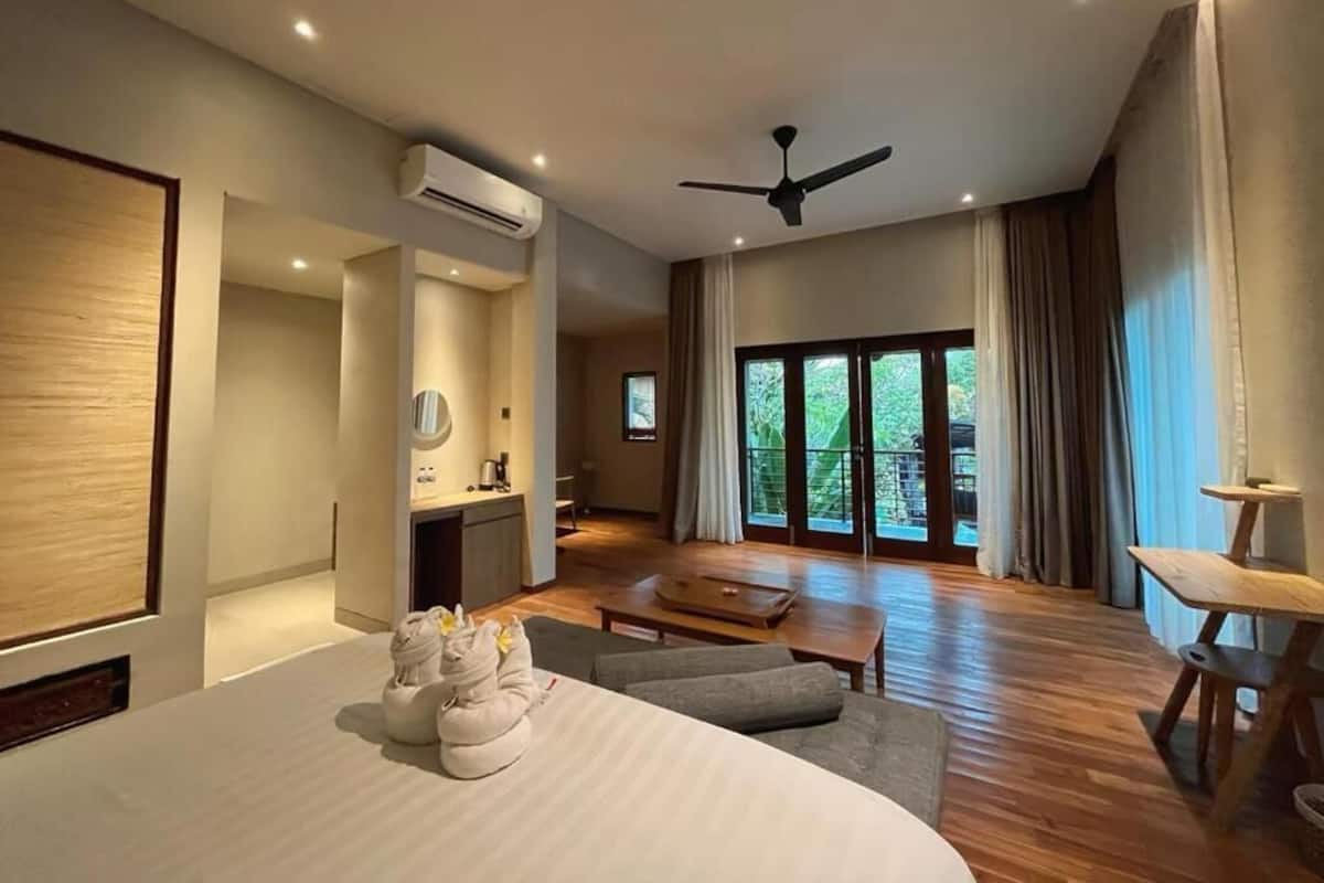 Deluxe Double Room, Garden View