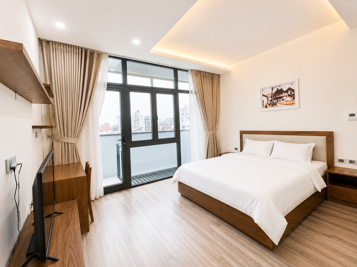 Superior Studio, City View
