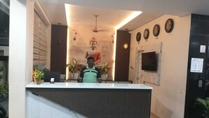Ảnh chưa phân loại, 3 trong số 16 ảnh, nút
