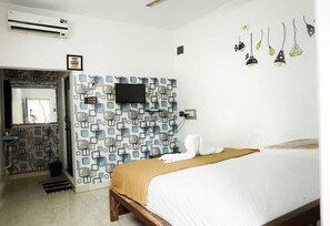 Standard Double Room | Free WiFi - Coco Land Swimming & Pool (Puducherry)
