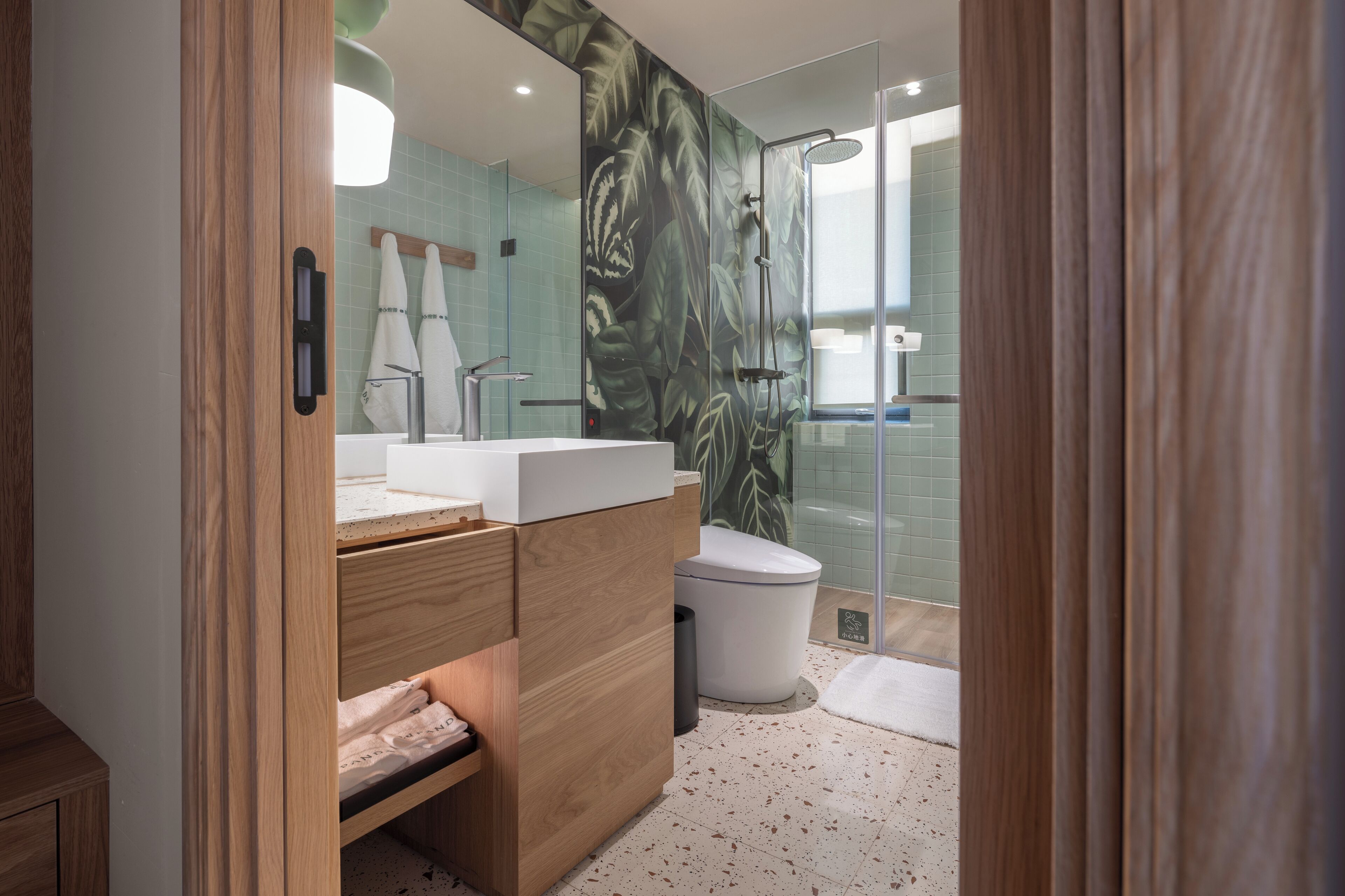 Superior Single Room, City View | Bathroom | Shower, hair dryer, slippers, towels