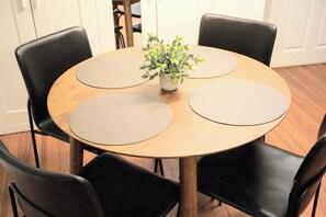 Dining - West Side 2BR Suite | 10 Min walk to Sky Train (Vancouver)