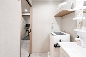 Family Quadruple Room, City View | Bathroom - b&Kuromon 4 (Chuo  Ward)