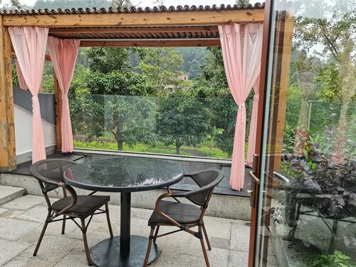 Langshan Taiyanggu Shengtai Dujia Cun
