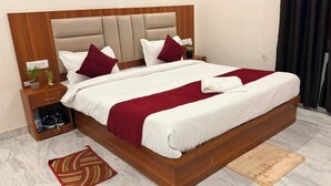 Quarto casal ou duplo | Ferros/tábuas de passar roupa, Wi-Fi de cortesia
