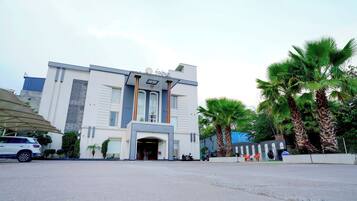 Ngoại thất