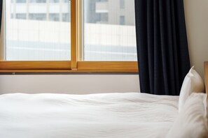 Room - Vrbo Property (Osaka)