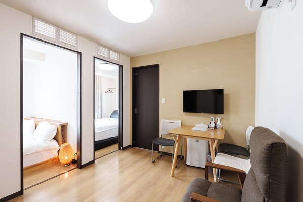 Room - Vrbo Property (Osaka)