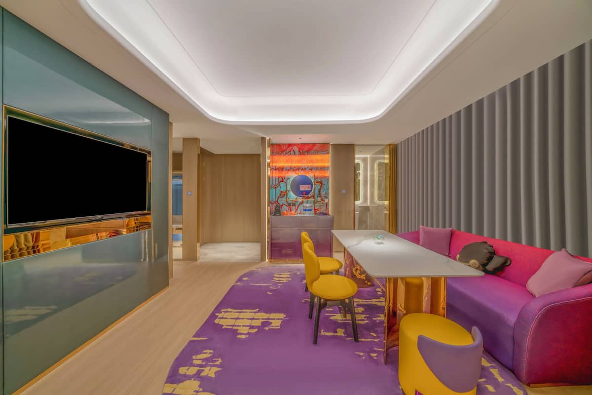 Studio Suite Cao cấp, 1 giường cỡ king, phòng tắm riêng, quang cảnh thành phố | Khu sảnh