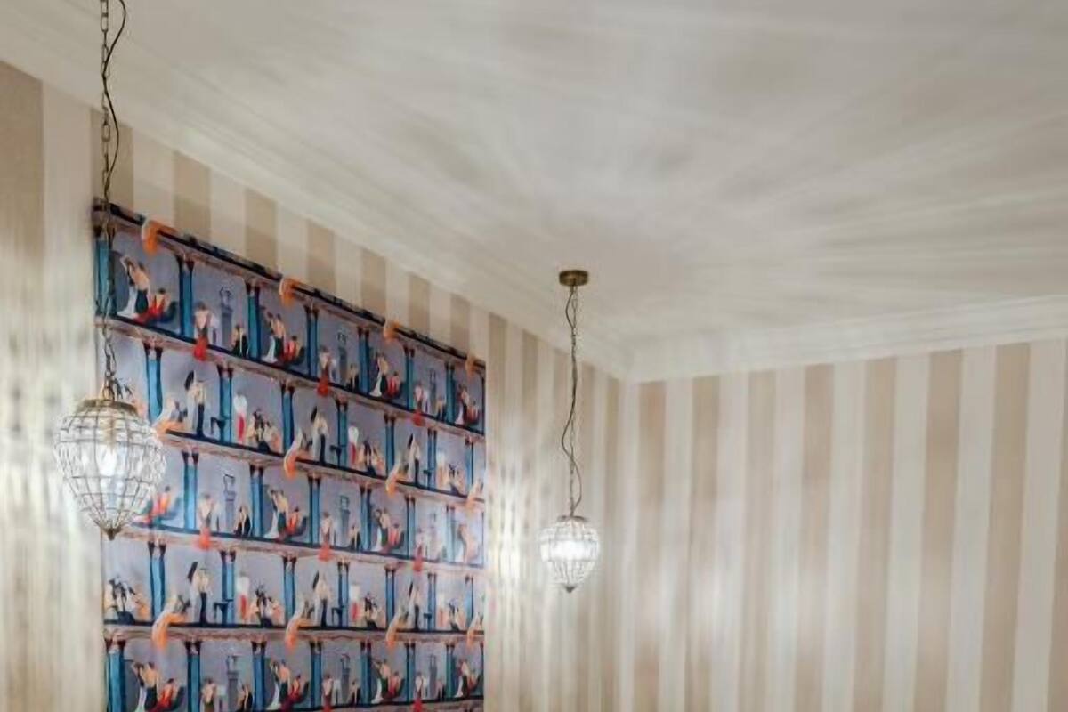 Presidential-Suite, Balkon, Blick auf den Innenhof | Allergikerbettwaren, Schreibtisch, laptopgeeigneter Arbeitsplatz