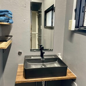 Bathroom - Vrbo Property (Imabashi Chuo-ku)