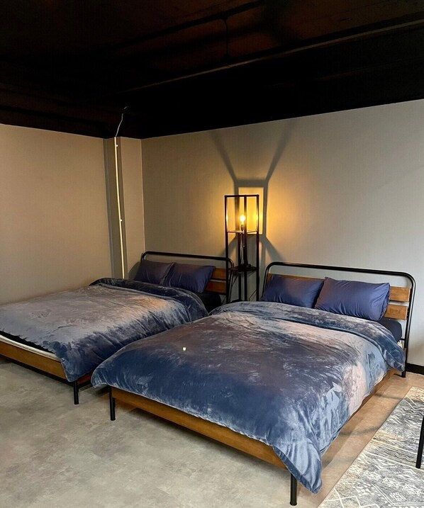 Room - Vrbo Property (Imabashi Chuo-ku)