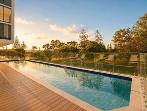 Outdoor pool - Burleigh Beach Views | Pool, Gym & Parking (Burleigh Heads)