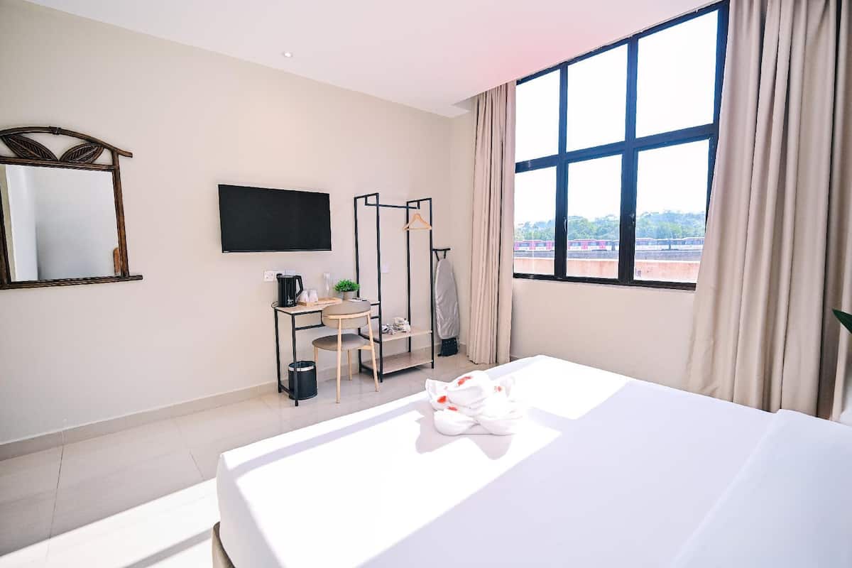 Deluxe-Zimmer | Bügeleisen/Bügelbrett, kostenloses WLAN