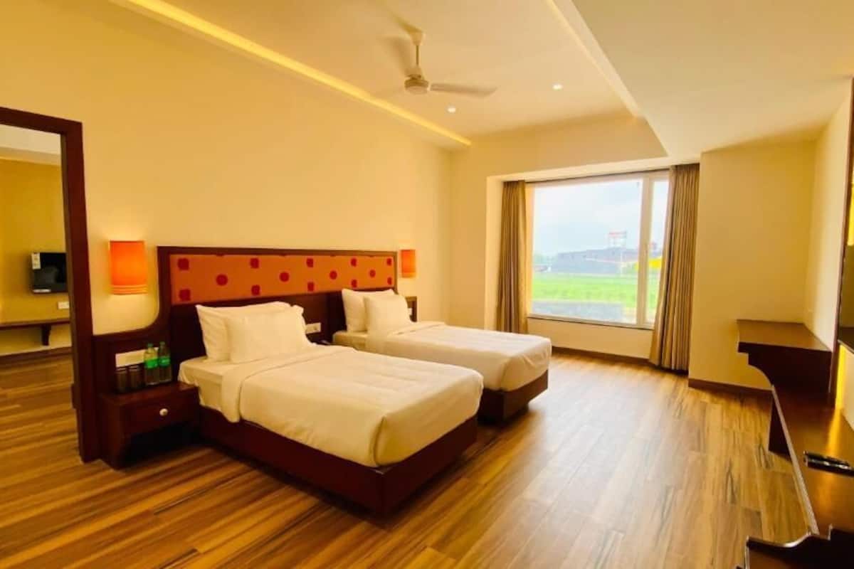 Quadruple Room | In-room safe, soundproofing
