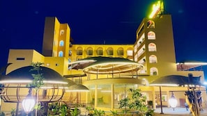 Exterior - Pukhraj Club and Resort (Ujjain)