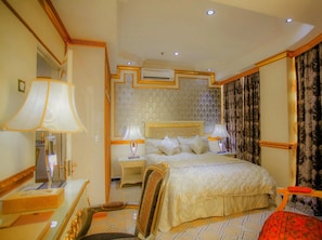 Apartamento | Escrivaninha, quartos à prova de som, Wi-Fi de cortesia, roupa de cama